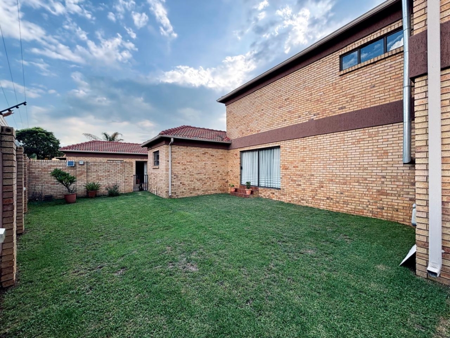 4 Bedroom Property for Sale in Vaalpark Free State